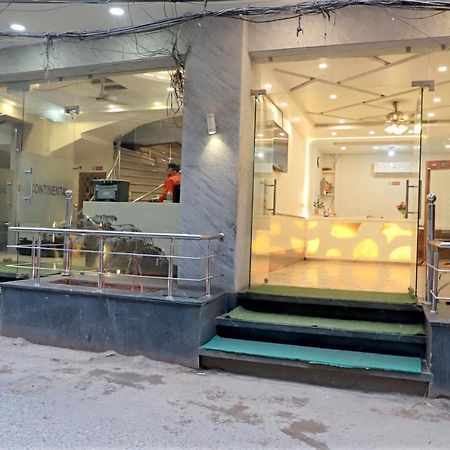 Hotel Klick International At "5 Min Walking " From New Delhi Railway Station Extérieur photo