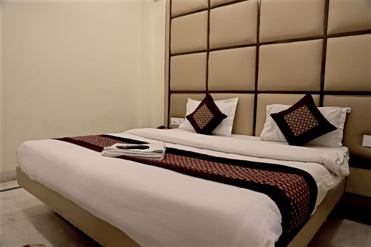 Hotel Klick International At "5 Min Walking " From New Delhi Railway Station Extérieur photo