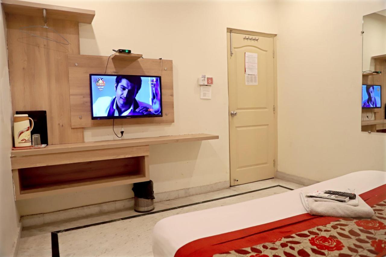 Hotel Klick International At "5 Min Walking " From New Delhi Railway Station Extérieur photo