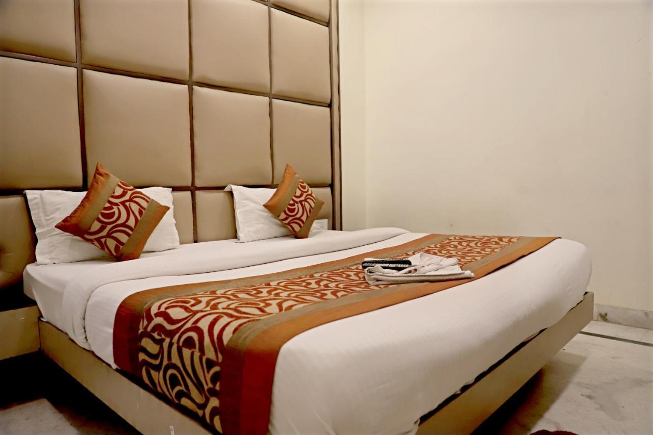 Hotel Klick International At "5 Min Walking " From New Delhi Railway Station Extérieur photo