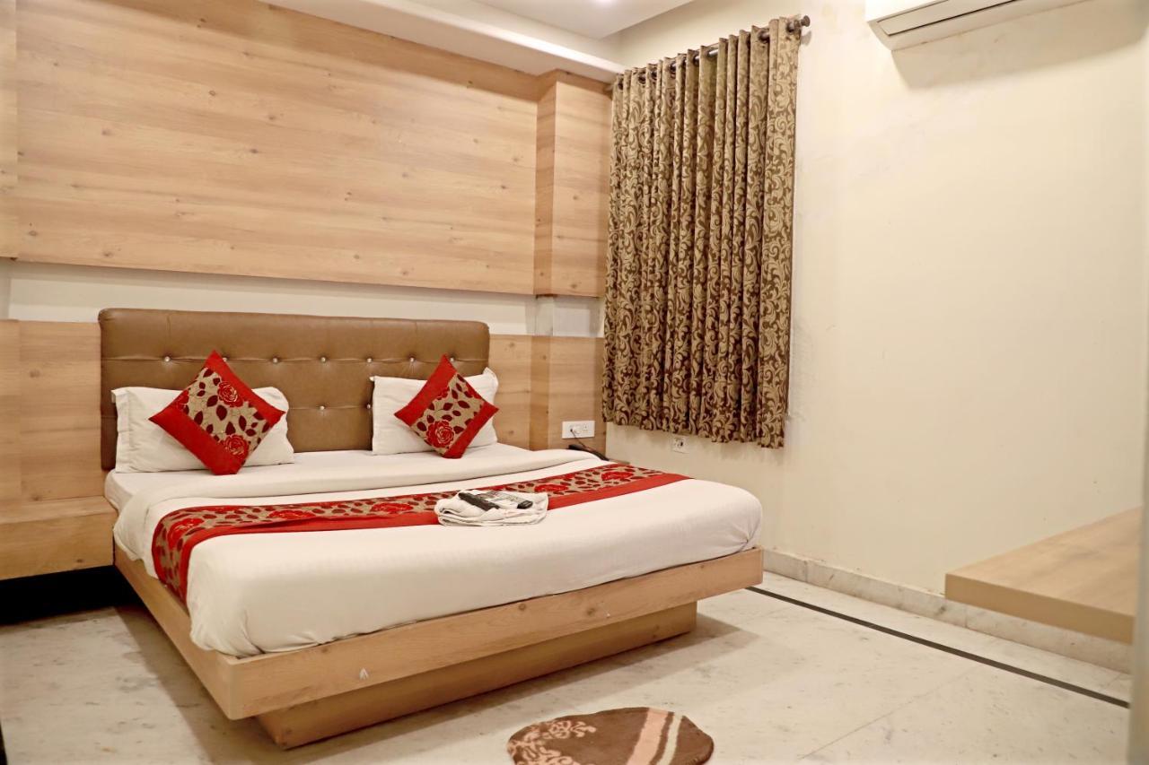 Hotel Klick International At "5 Min Walking " From New Delhi Railway Station Extérieur photo