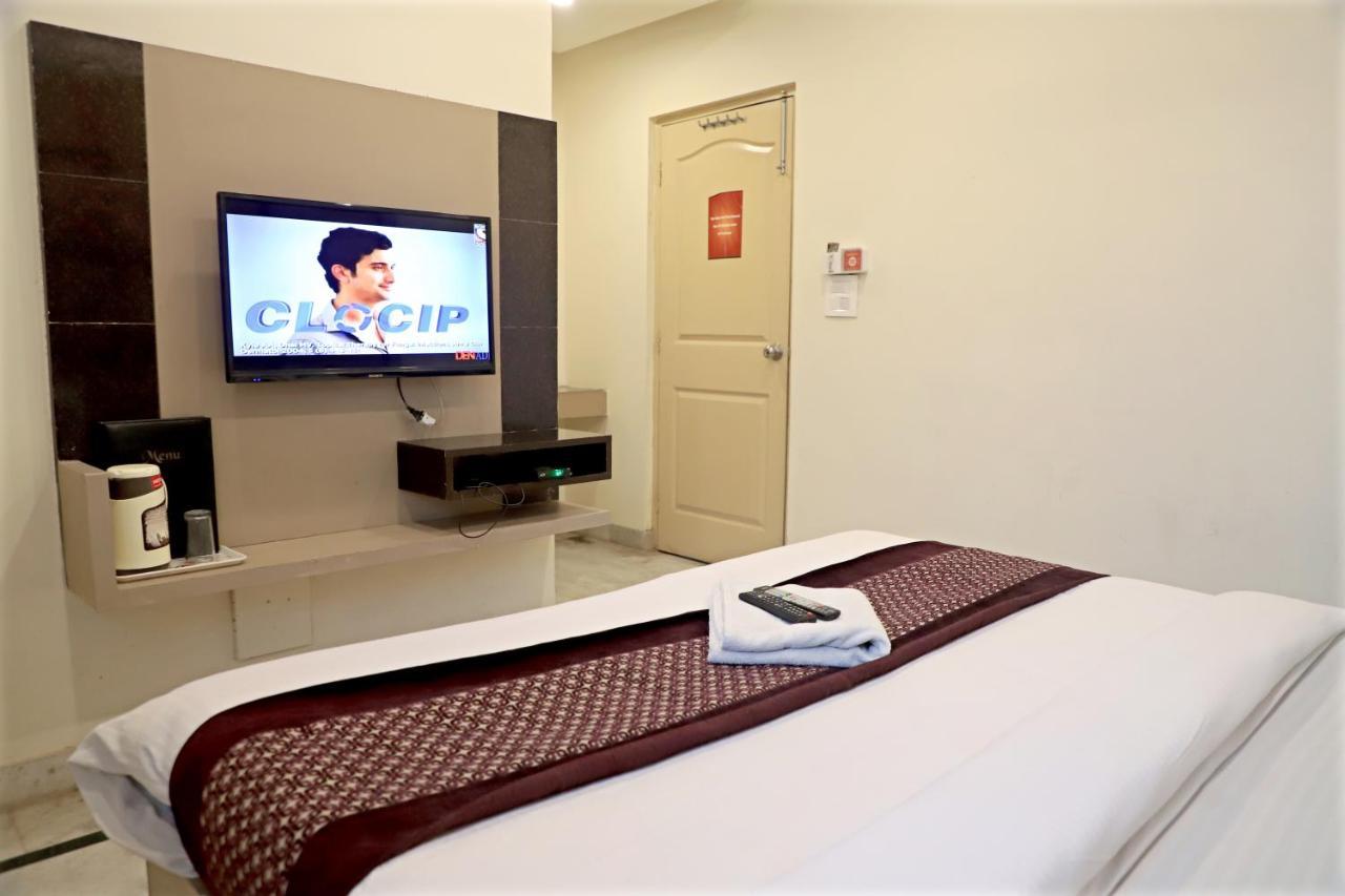 Hotel Klick International At "5 Min Walking " From New Delhi Railway Station Extérieur photo