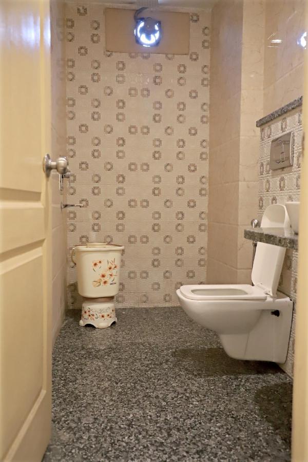 Hotel Klick International At "5 Min Walking " From New Delhi Railway Station Extérieur photo