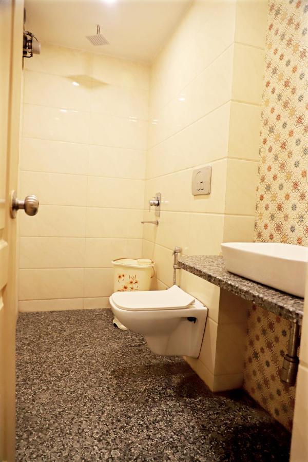 Hotel Klick International At "5 Min Walking " From New Delhi Railway Station Extérieur photo