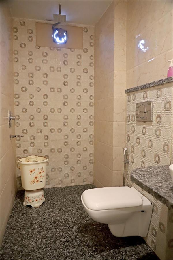 Hotel Klick International At "5 Min Walking " From New Delhi Railway Station Extérieur photo