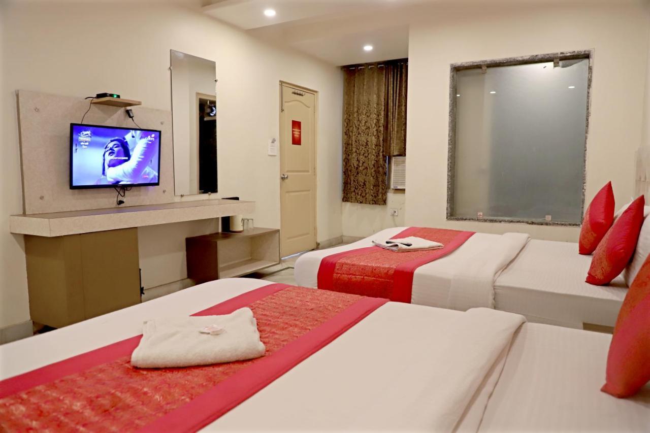 Hotel Klick International At "5 Min Walking " From New Delhi Railway Station Extérieur photo